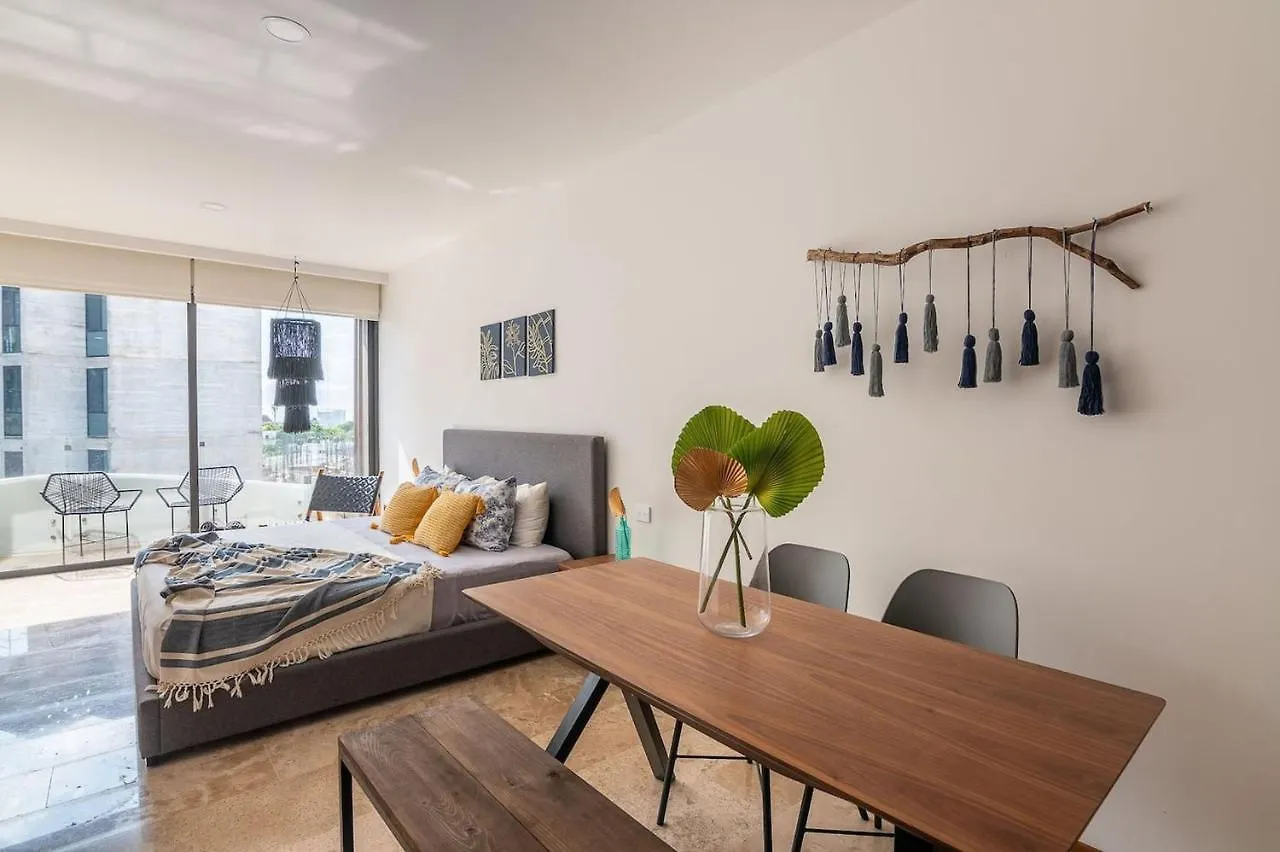 Cozy Apartment In Downtown Area. Playa del Carmen